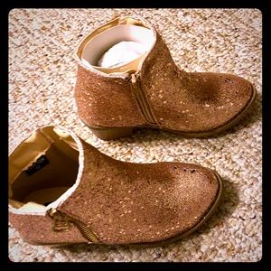 Child’s Nicole Miller Gold Glitter Boots